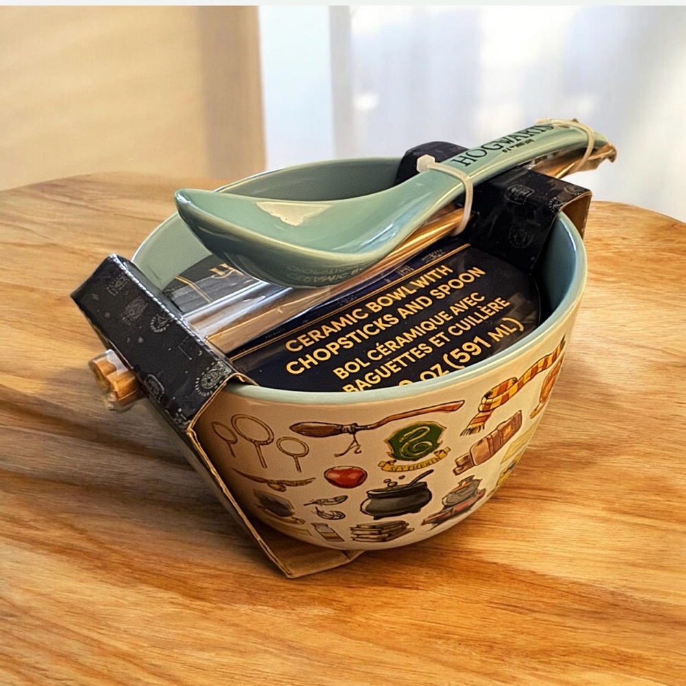 NWT Harry Potter 20oz Ramen Bowl, Spoon & Chopstick Set - Light Blue 🩵🪄 - Picture 8 of 9